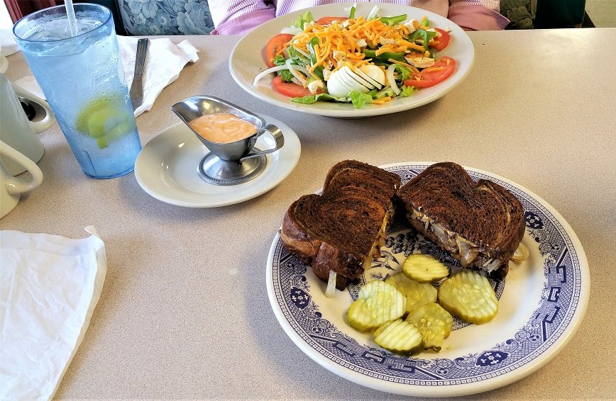 Sandwich & Salad